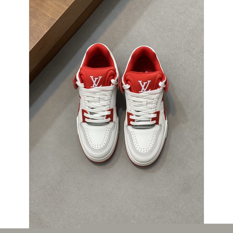 l**is V*t*n sneakers